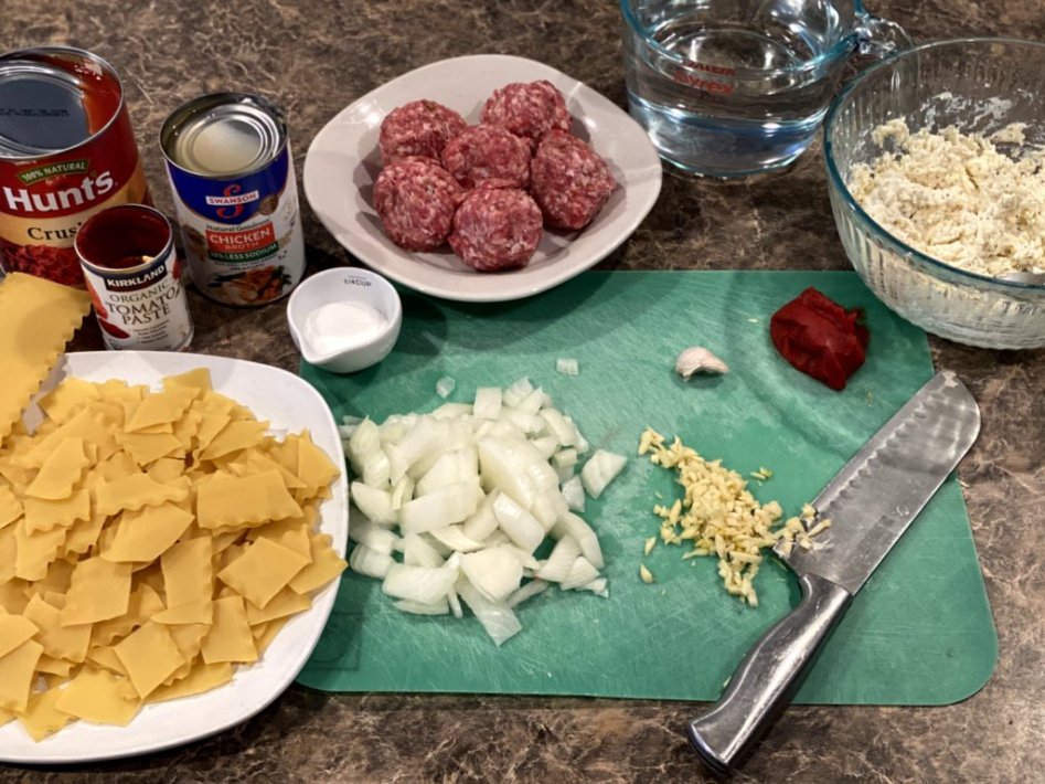 ingredients to make hearty lasagna soup. 