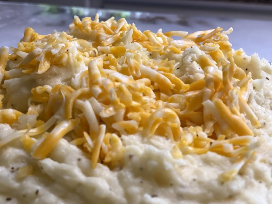 garlic cheddar mashed potatoes made from scratch whipped and creamy