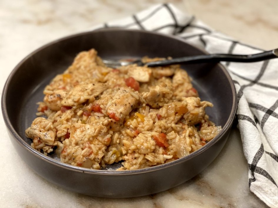 Easy Cajun Chicken and Rice (Tasty Skillet Recipe)