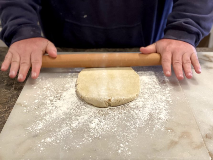 rolling out pie crust pie crust recipe rolling pin