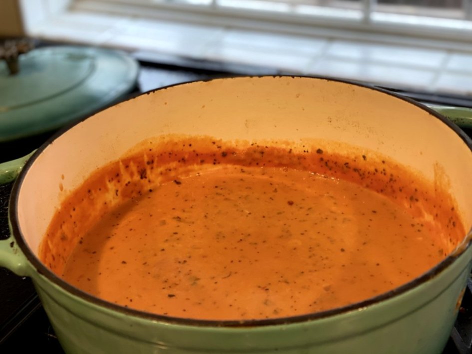 Creamy tomato bisque soup