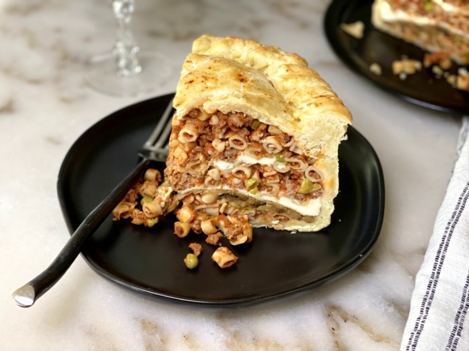 best sicilian timballo recipe with ground beef, Italian sausage and eggplant